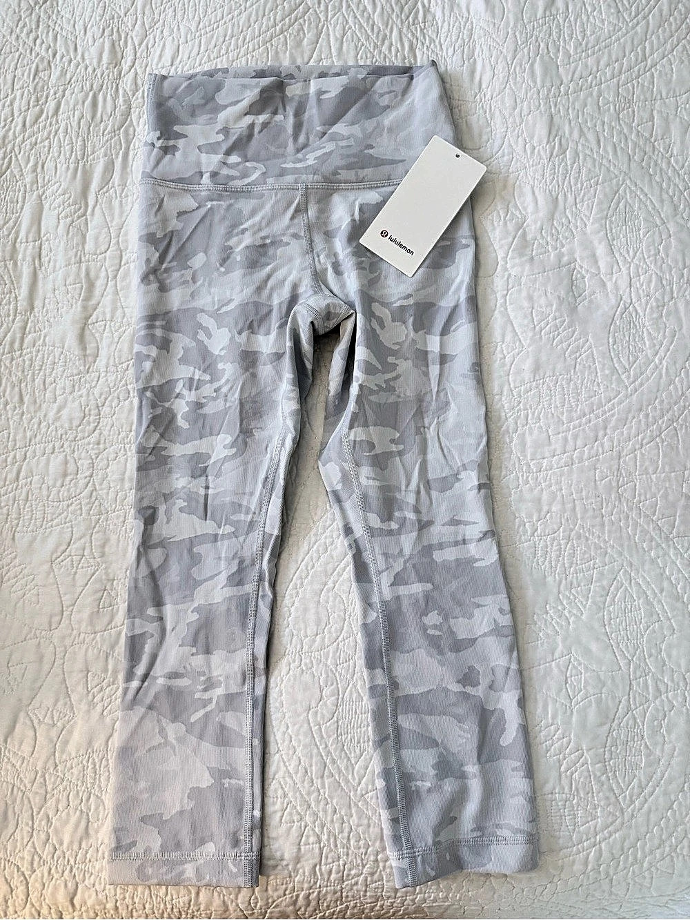 lululemon Wunder Under HR Crop Camo Crop Leggings Size 6 NWT